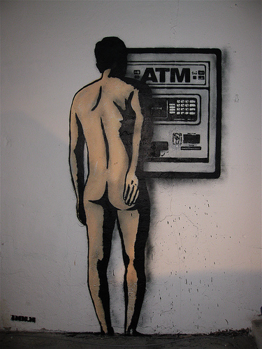 File:Nuart 2008 Dolk ATM.jpg